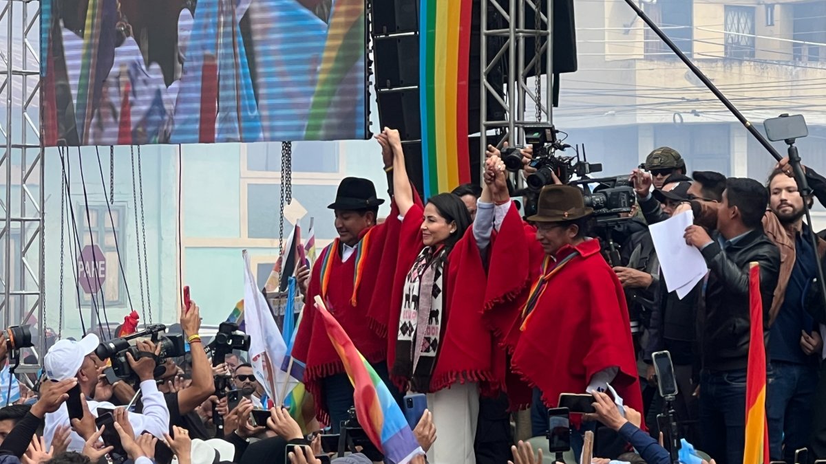 Pachakutik y la Revolución Ciudadana firmaron un acuerdo de cara al 13 de abril.