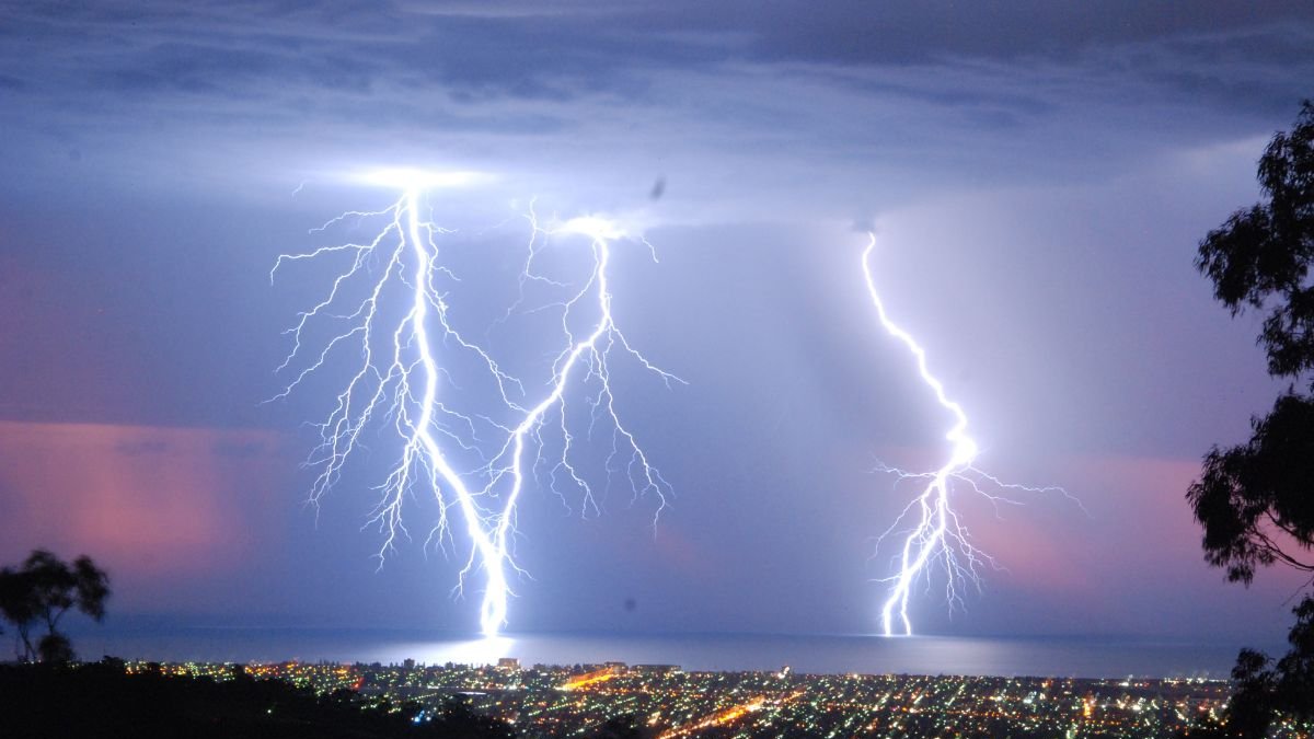 Referencial. Guayaquil ha experimentado tormentas eléctricas en los últimos días.