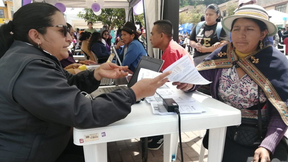 Los jubilados del IESS tienen una pensión mínima de $235 al mes.