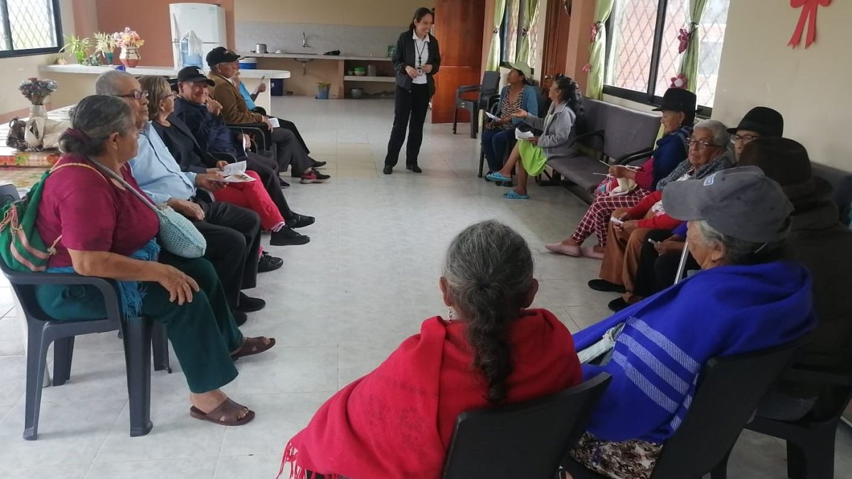 Las personas se pueden jubilar a partir de los 60 años de edad y con 30 años de aportación.