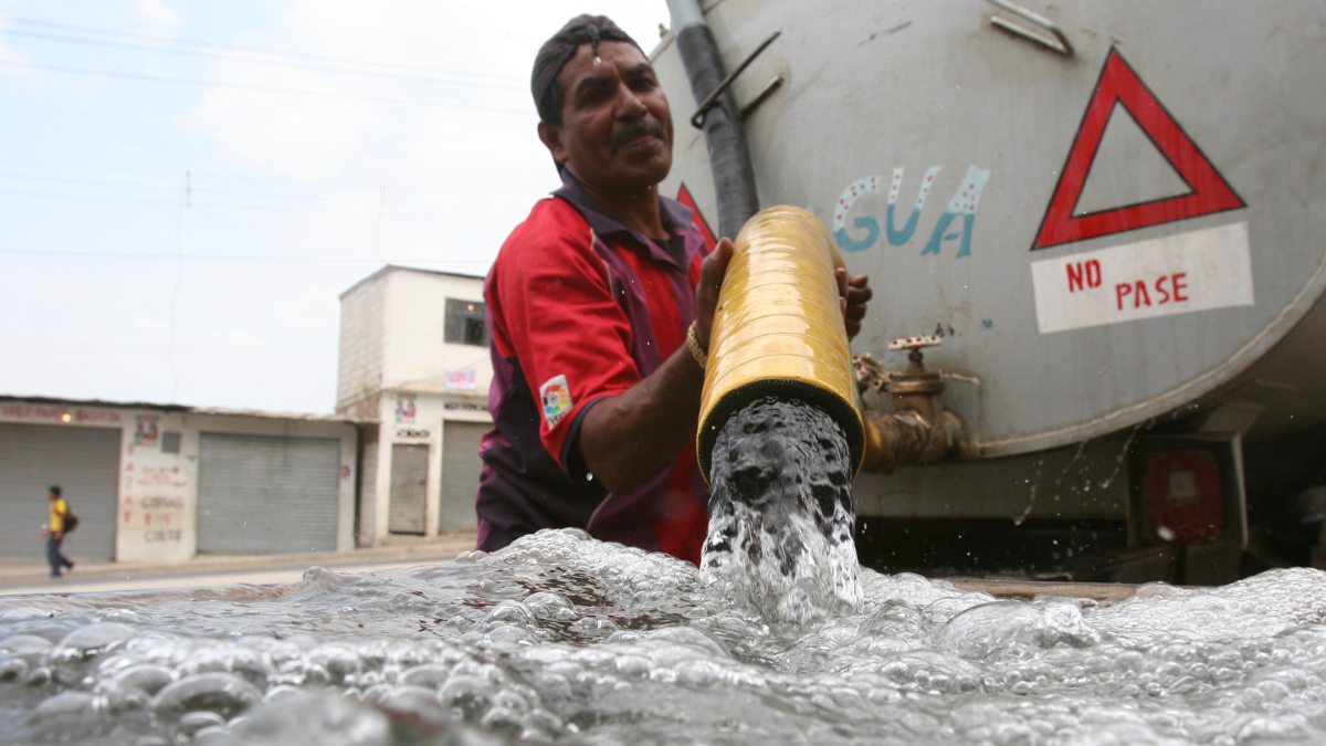 El estado del río Daule podría provocar los cortes de agua en Guayaquil.