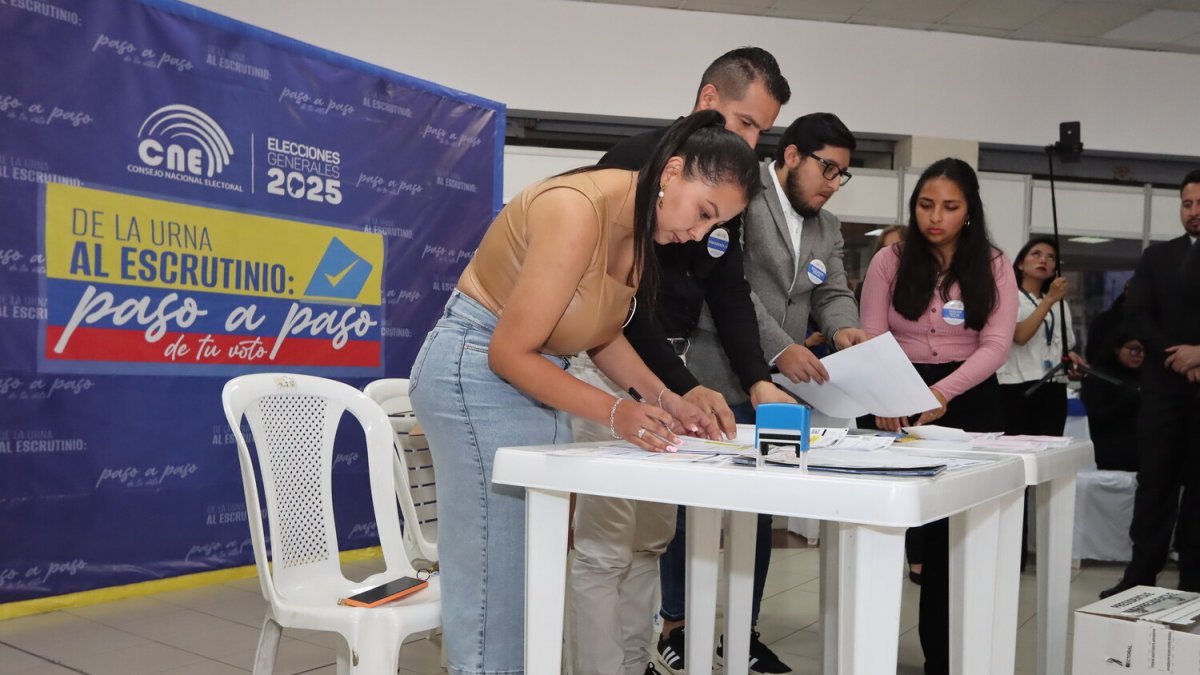 El CNE explicó el procedimiento para notificar la infracción el 31 de marzo.