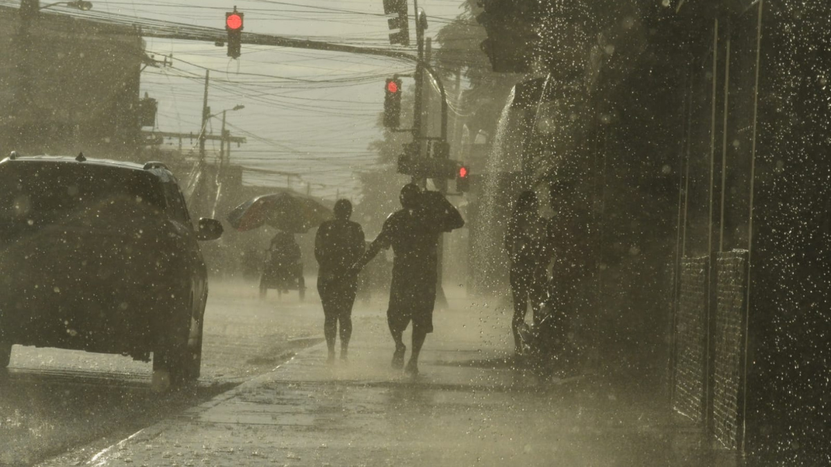 Lluvia en Guayaquil.