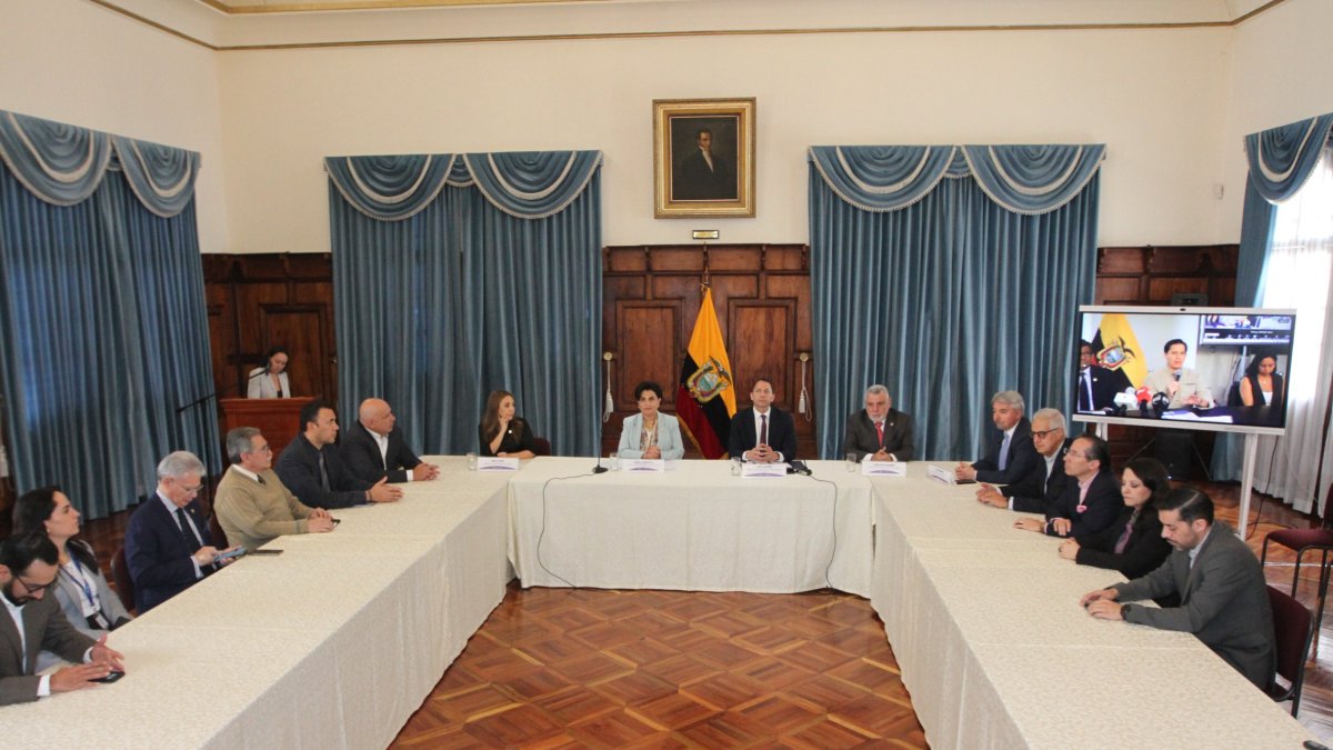 La reunión de empresarios y autoridades por los aranceles recíprocos de Estados Unidos.