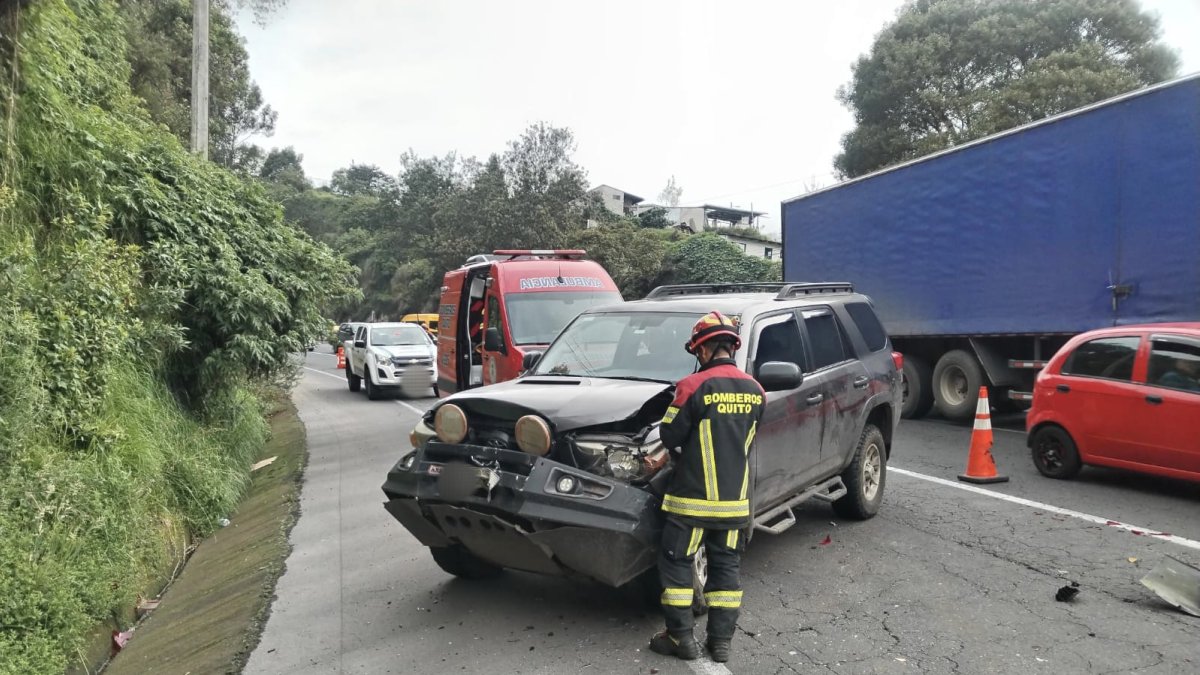 Uno de los siniestros ocurrió en la av. Simón Bolívar, en el sector Monjas, sentido sur - norte.