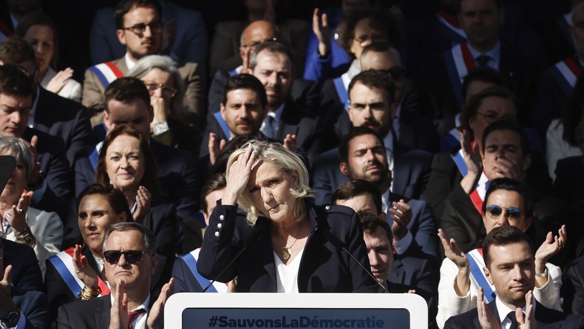 La líder ultraderechista francesa Marine Le Pen, en una concentración de su partido, Agrupación Nacional (RN), en París.
