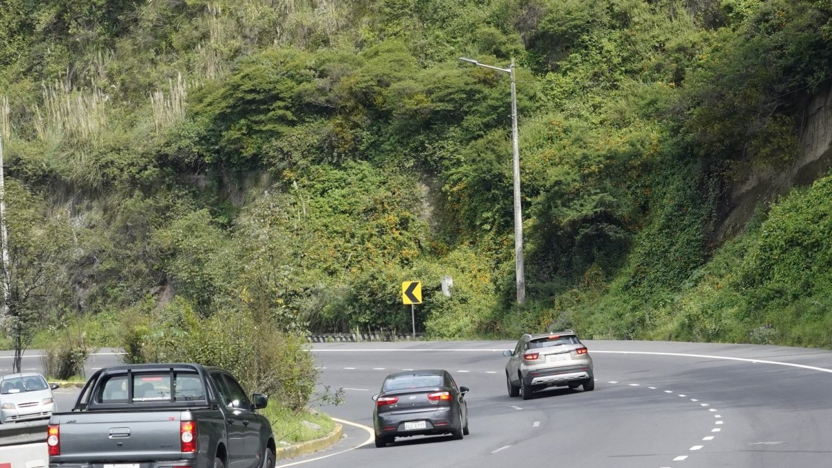 La capital mantiene un sistema de circulación vehicular denominado Pico y Placa.