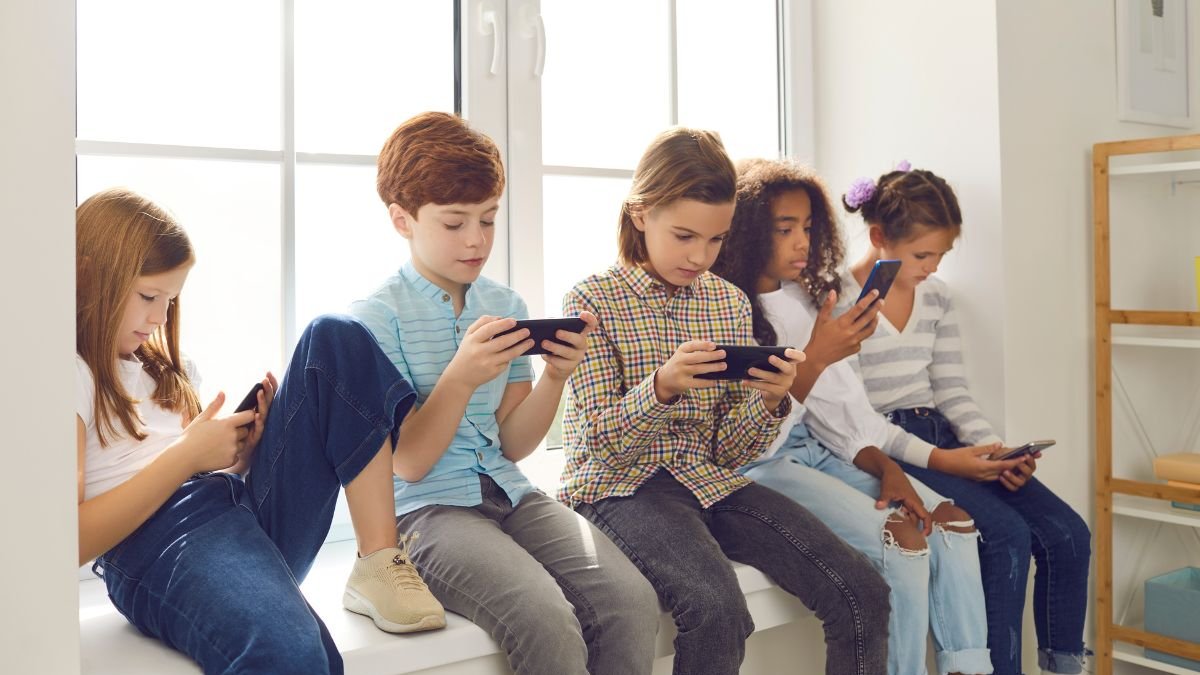 Campaña. Lotería Nacional lanzó una campaña de prevención a las apuestas en línea por menores de edad.