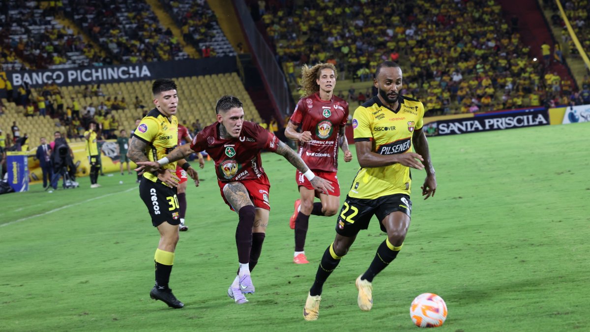 Barcelona SC lidera la tabla de posiciones de la LigaPro 2025.