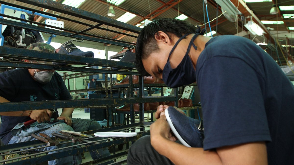 Los aranceles mixtos fueron impuestos como mecanismo de protección de la industria nacional, en Ecuador.