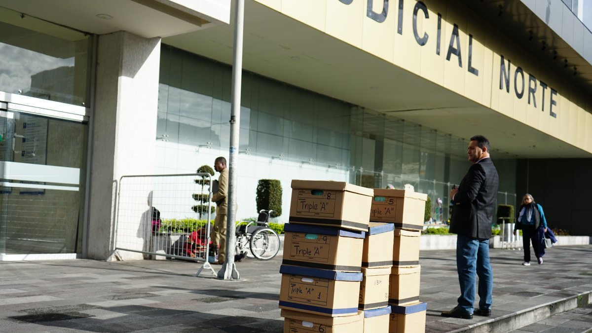 La audiencia de vinculación al caso Triple A genera tensiones.