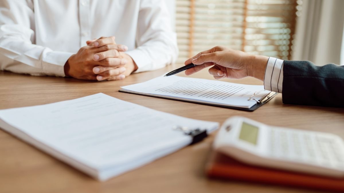 Afiliación: Cada vez más empresas e instituciones contratan jóvenes que no son asegurados o por lo contrario, existen emprendedores que no desean asegurarse en el IESS.