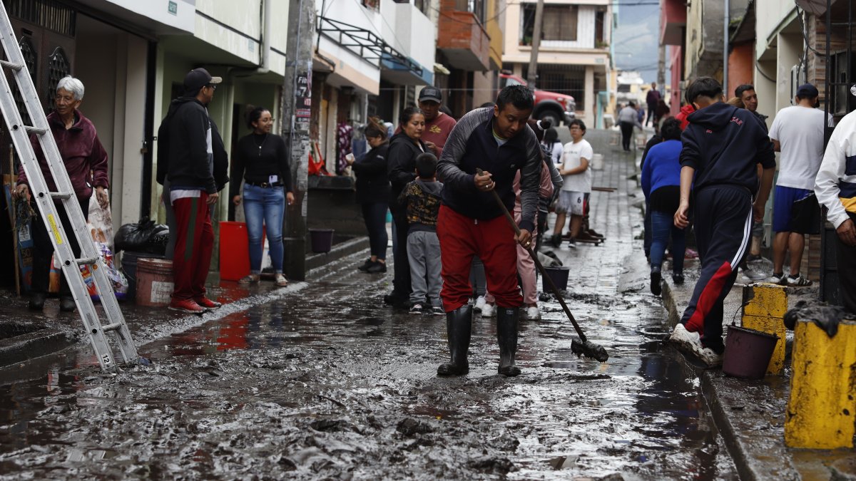 Inundación. El desbordamiento de la quebrada Shanshayacu afectó a 31 familias. El agua ingresó a los hogares lo que ocasionó perdidas materiales