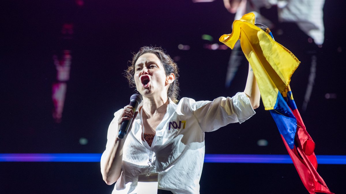 La presidenta de la Comunidad de Madrid, Isabel Díaz Ayuso, participa del cierre de campaña del presidente de Ecuador y candidato a la reelección, Daniel Noboa, este jueves, en la ciudad de Guayaquil (Ecuador).