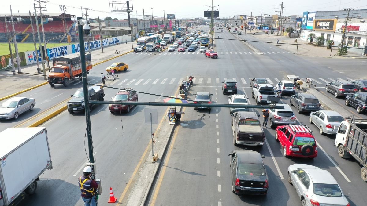 La Agencia Nacional de Tránsito ordenó el retiro de todos los radares en Durán