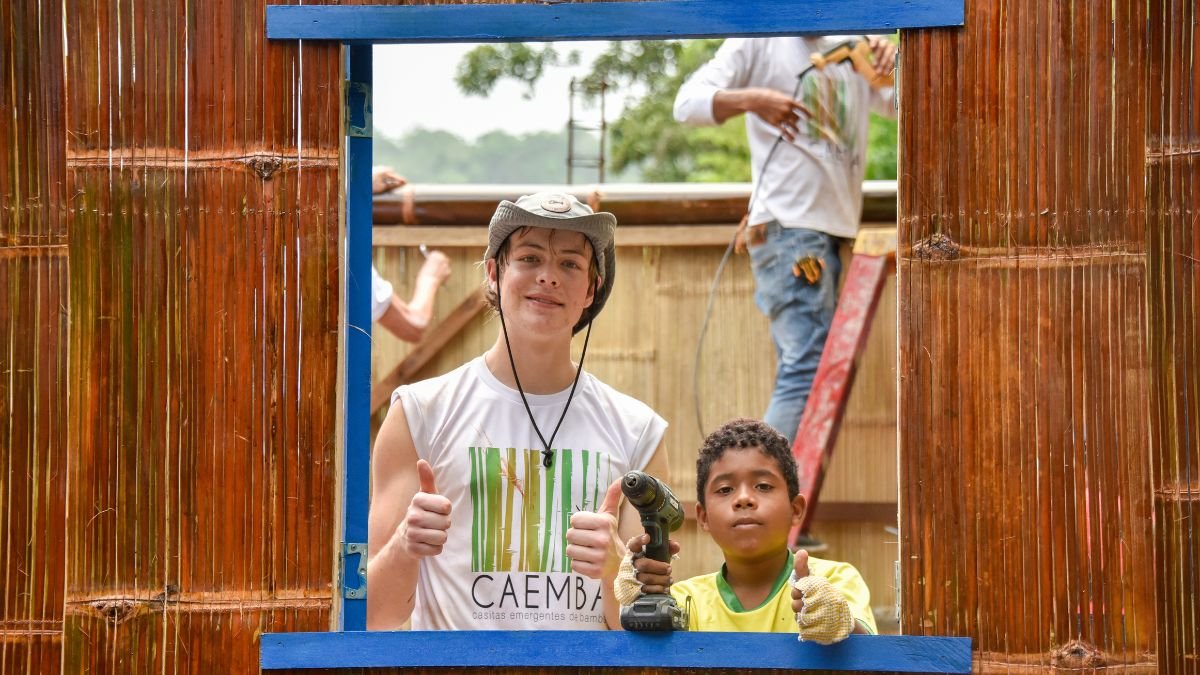 ONG. La Fundación Caemba nació luego del terremoto del 2016 con el fin de construir viviendas a las personas afectadas.