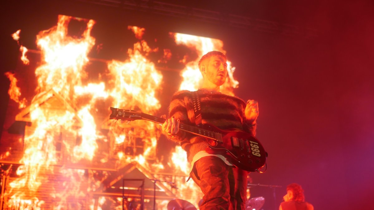 La agrupación estadounidense de heavy metal Avenged Sevenfold fue uno de los platos fuertes del cartel Festival Vivo x el Rock de este año.