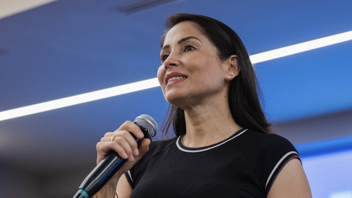 La candidata presidencial, Luisa González, dijo que el equipo de FF.AA. que la protegía fue cambiado.