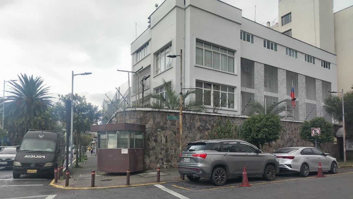 La Embajada de Rusia en Quito se ubica en la zona de La Mariscal.