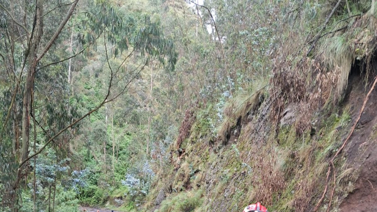 Durante las labores de búsqueda y rescate de los cuerpos que estaban como desaparecidos desde la noche del jueves.