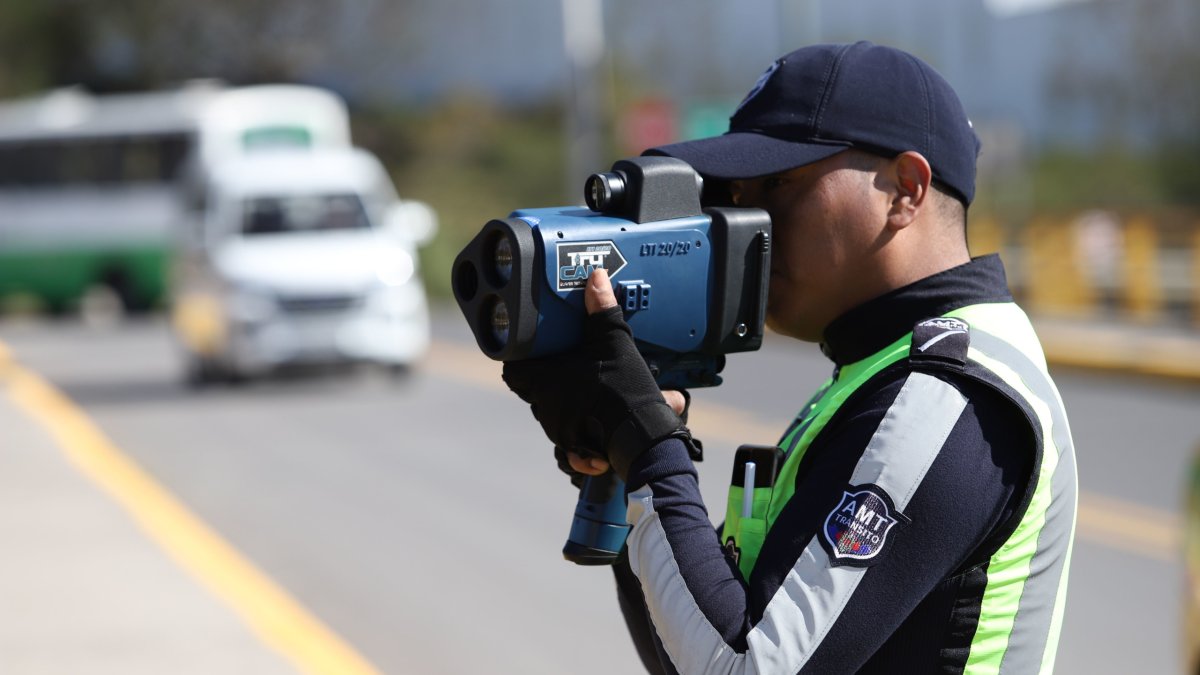 Los agentes civiles realizarán el control de velocidad en siete avenidas de Quito, durante la jornada de las elecciones.