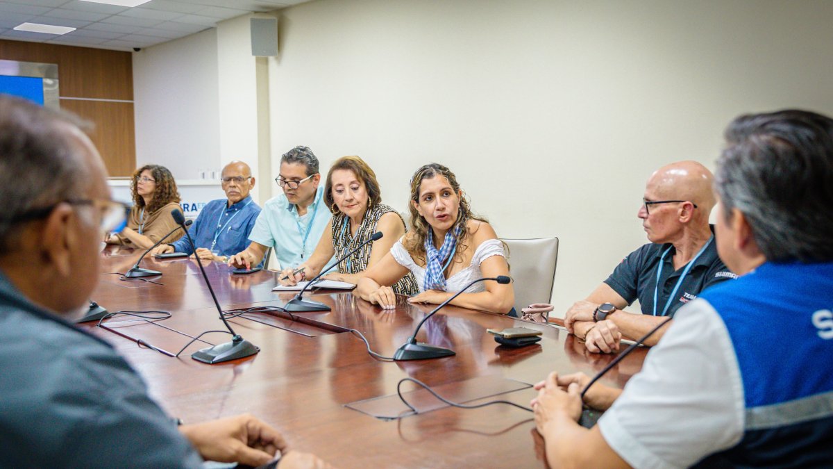 Vecinos de Urdesa y Miraflores conversaron sobre la situación de inseguridad con Segura EP.