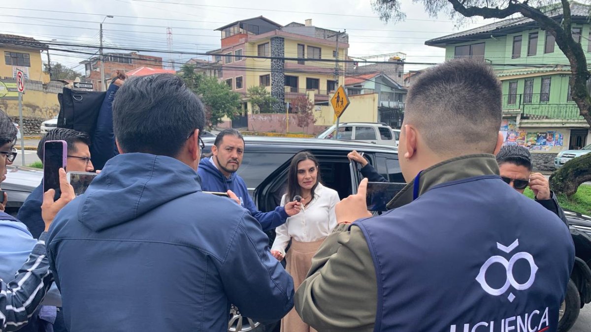 Verónica Abad, vicepresidenta de Ecuador, se refirió a la sentencia que suspendió sus derechos políticos.