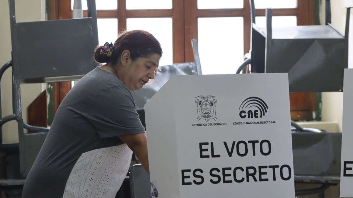 CNE. En Ecuador se reforzó el secreto del voto para evitar extorsiones. Una medida que ha sido polémica.