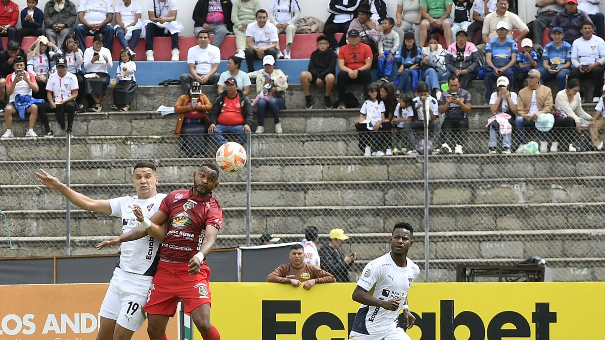 Mushuc Runa ganó 1-0 a Liga de Quito.