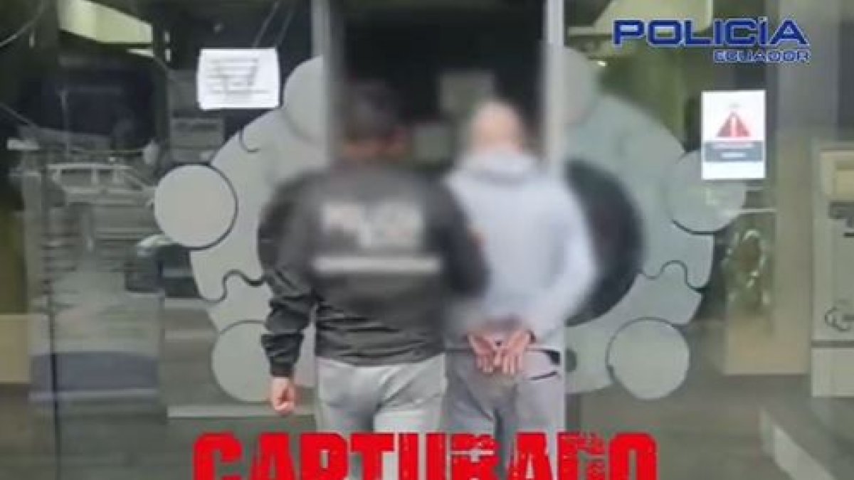 El sospechoso, que tenía una orden de captura vigente desde 2019, fue aprehendido por la Policía Nacional.