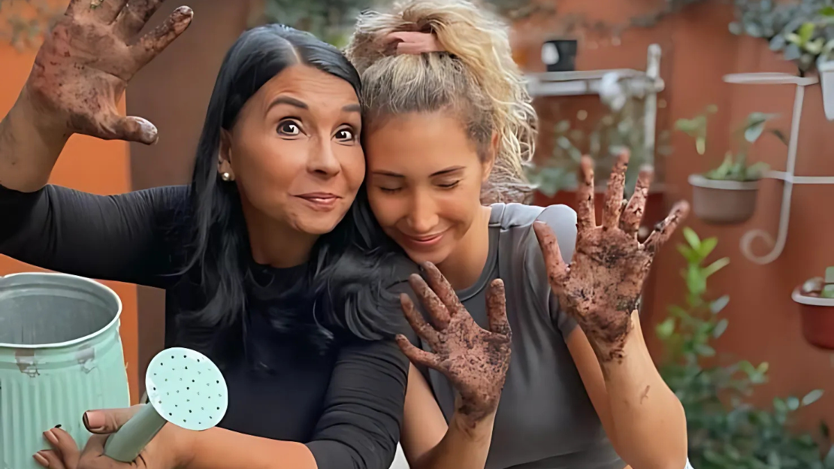 Ana Buljubasich junto a su hija Ana Paula en una de sus últimas publicaciones de Instagram, celebrando su cumpleaños con amor y complicidad.