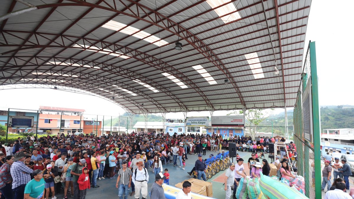 Las personas en condición de pobreza pueden acceder al bono de $55.