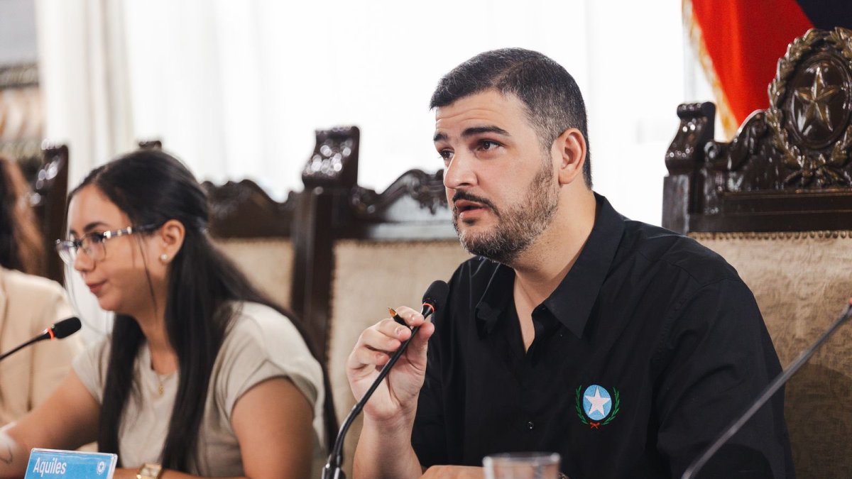 El alcalde de Guayaquil, Aquiles Álvarez, durante una sesión de Concejo Cantonal.