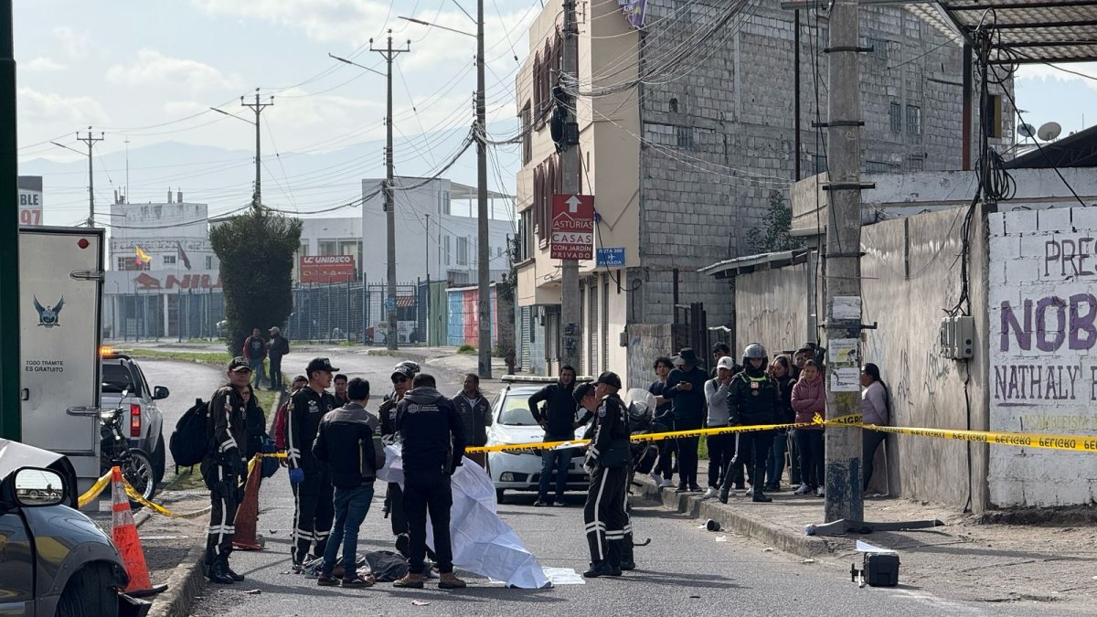 Lugar del accidente en la Panamericana Norte, donde una madre y su hija fallecieron tras ser atropelladas.