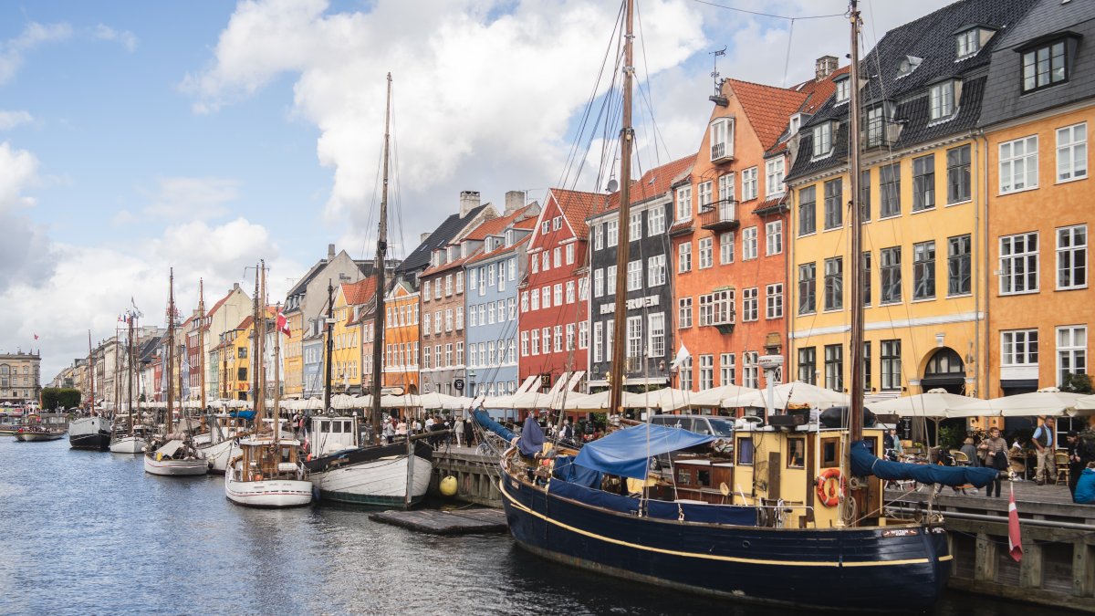 Una vista del puerto de Copenhague, Dinamarca