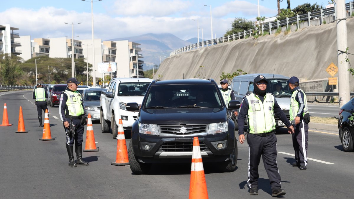 Movilidad en Quito por Semana Santa: más de 2.000 recursos entre agentes y logística de la AMT.