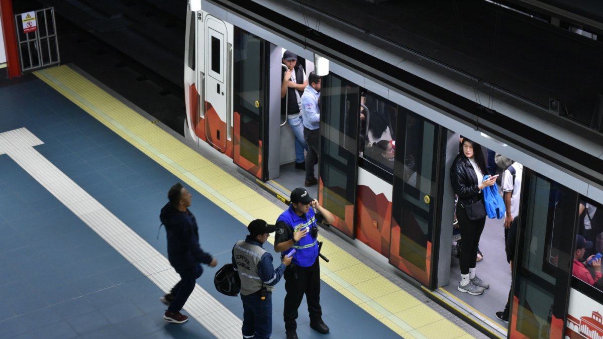 El Metro de Quito tendrá tres horarios de funcionamiento durante el feriado de Semana Santa 2025.