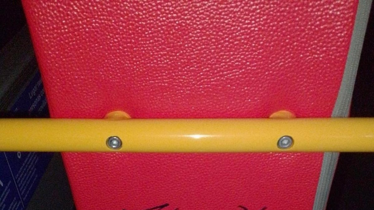 Nuevo sistema de transporte eléctrico en Quito sufre daños por vandalismo.