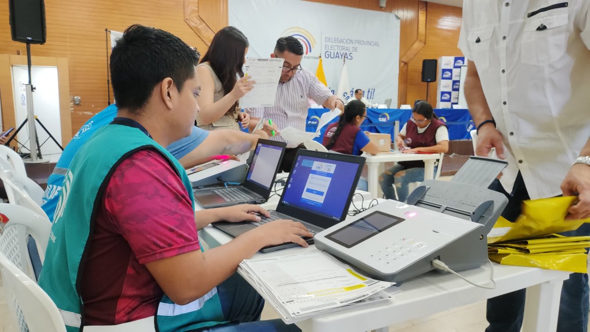 El escrutinio de actas culminó en todo el territorio nacional del Ecuador.