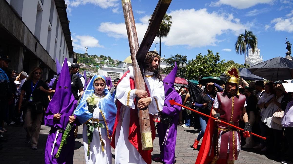 La procesión Jesús del Gran Poder declarada como patrimonio intangible de la ciudad de Quito.