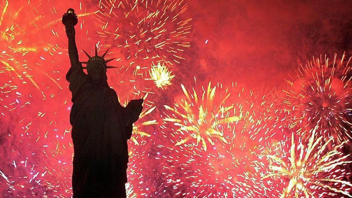 Los fuegos artificiales que se usan en Estados Unidos son de China.