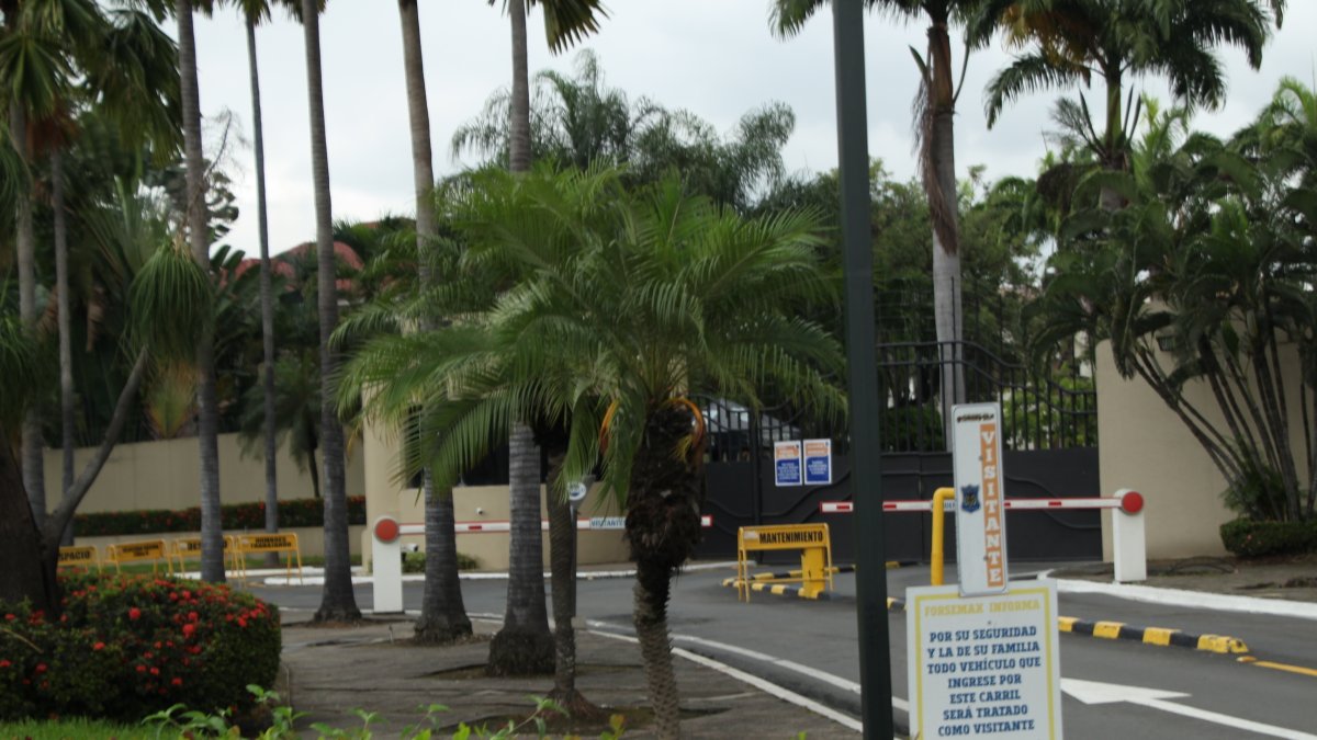 Acto. El hecho se produjo cerca de la garita del conjunto residencial.