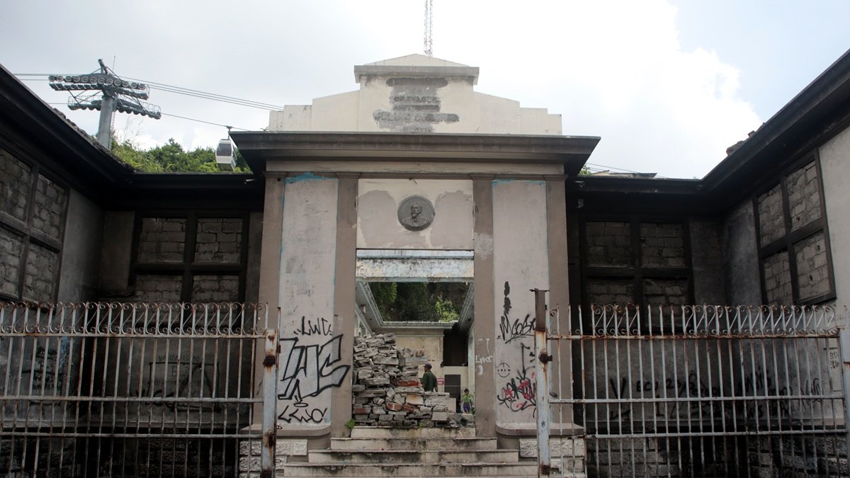 Inseguridad. Consumidores de droga se han tomado varias áreas del anfiteatro Julián Coronel desde hace varios meses.