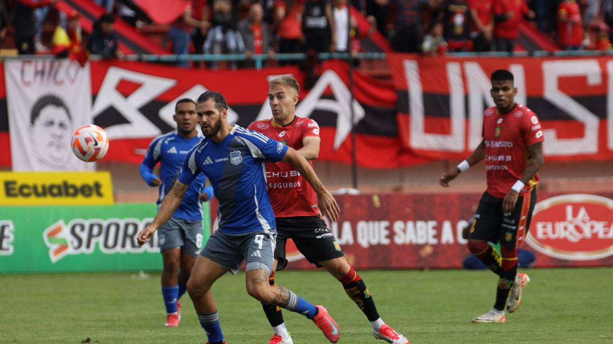 Deportivo Cuenca vs Emelec.