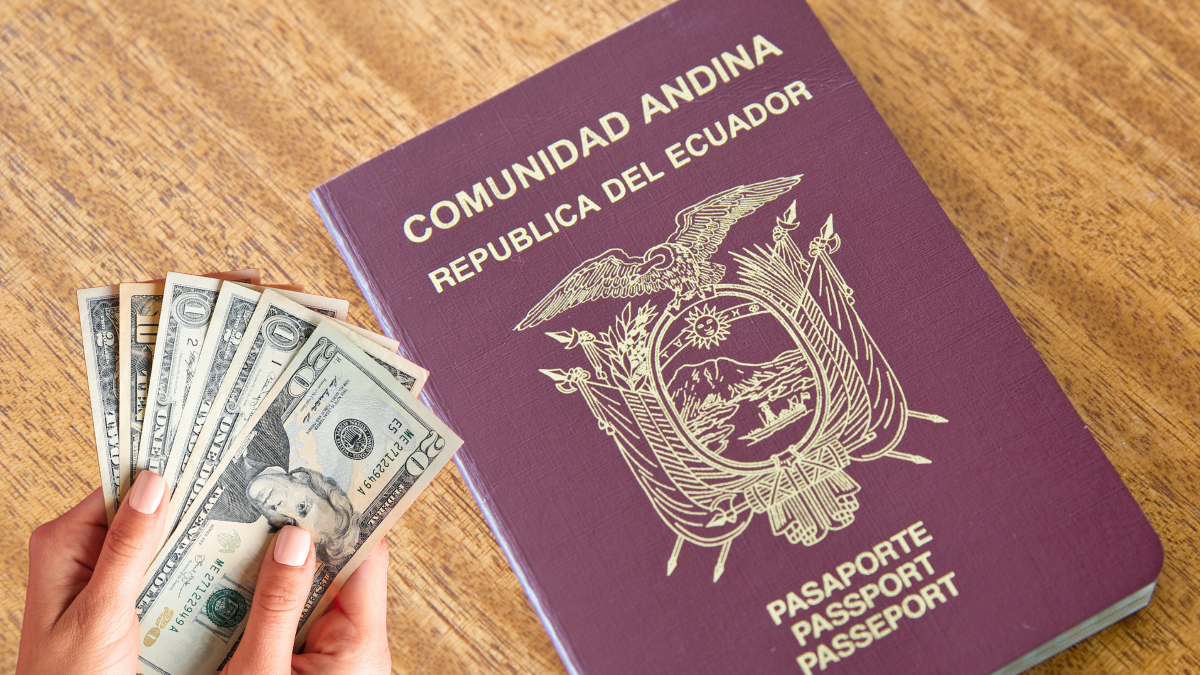 Requisito para cruzar por el paso fronterizo Rumichaca.