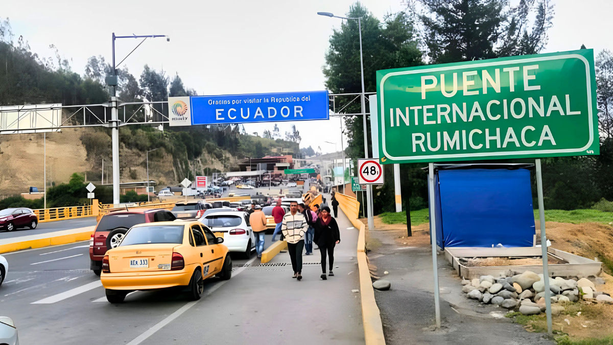 El puente internacional de Rumichaca, punto de control clave por el brote de fiebre amarilla en Colombia.