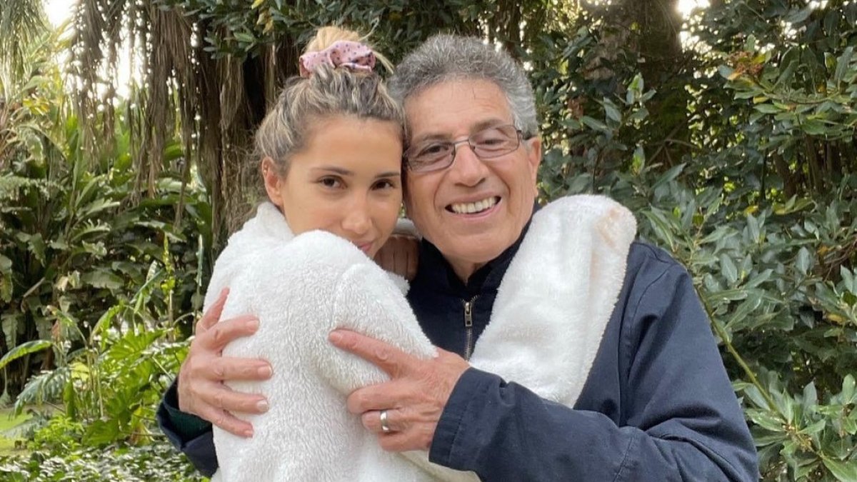 Ana Paula con su padre.