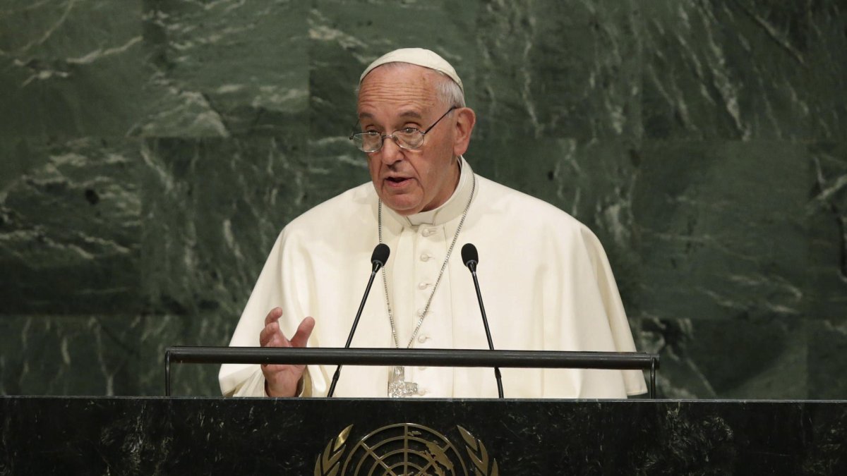 El Papa Francisco, quien luchó contra problemas de salud en sus últimos días, ofreció su última bendición antes de su fallecimiento a los 88 años.