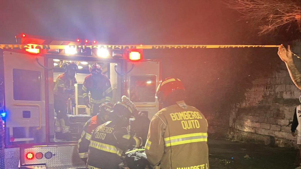 Viviendas afectadas por onda expansiva tras acumulación de gas doméstico. Bomberos atendieron la emergencia