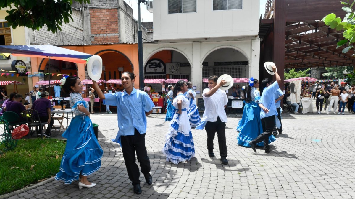 La calle Panamá fue sede de actividades culturales.